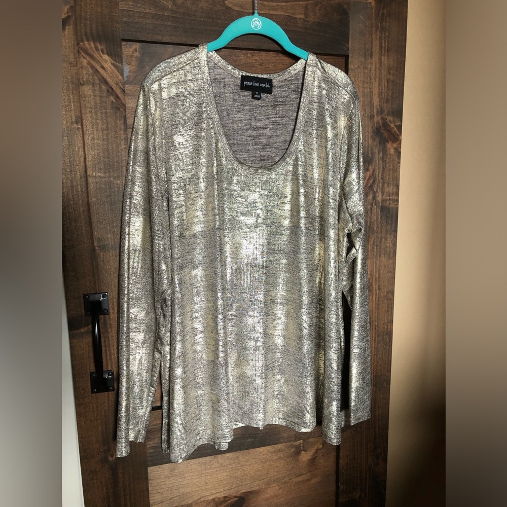 Shiny metallic knit tunic by Peace Love World